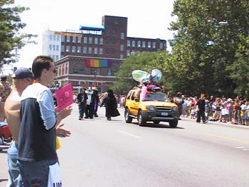 pride2003-03